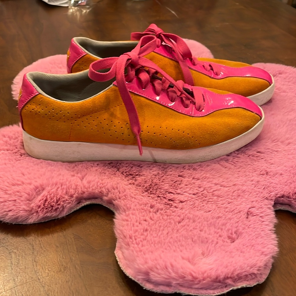 Orange & Pink low top Puma sneakers